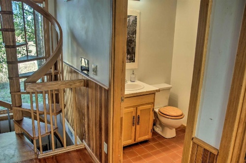 Converted Historic Schoolhouse with Hot Tub and Views! image 16
